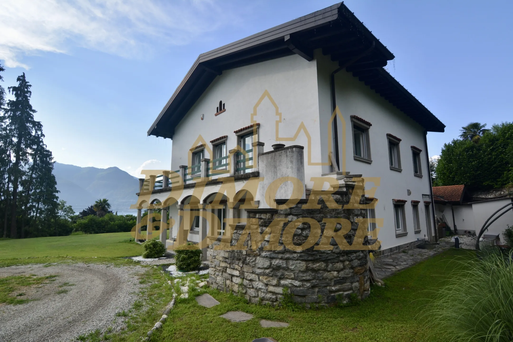 Immagine per Villa in vendita a Brezzo di Bedero via Portovaltravaglia 39