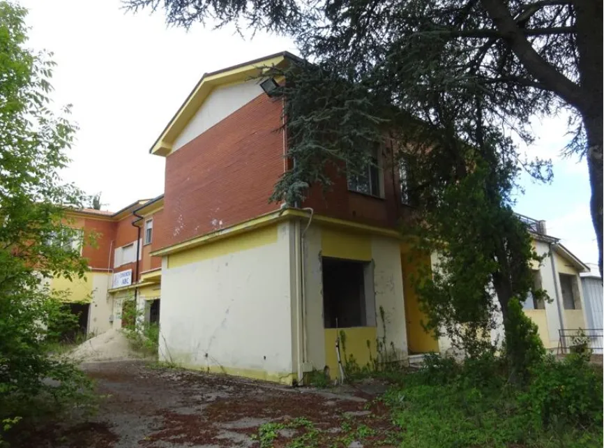 Immagine per Stabile - Palazzo in vendita a Nereto