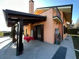 Immagine per Villa Unifamiliare in Vendita a Trofarello Via Nino Costa 32