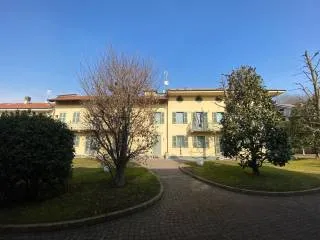 Immagine per Villa Plurifamiliare in Vendita a Trofarello Via Umberto I 156