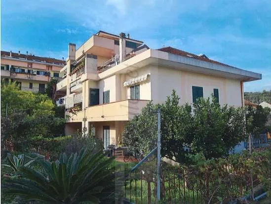 Immagine per Appartamento in asta a Albenga via Rusineo 1 B