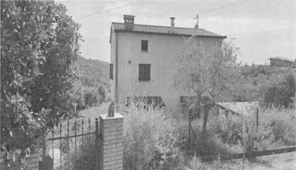 Villa Bifamiliare 24, Luni