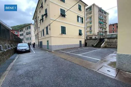 Immagine per Appartamento in asta a Genova via Trensasco 4
