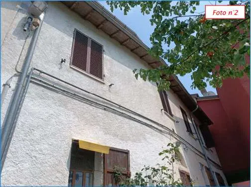 Immagine per Appartamento in asta a Vendone via Frazione Leuso 33