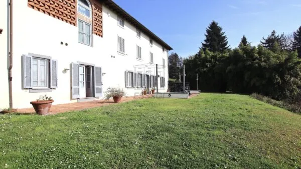 Villa via Del Cimitero Di Ciciana, Lucca