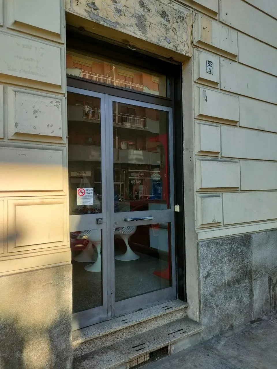 Immagine per Locale commerciale in vendita a Torino via Luigi Cibrario 82