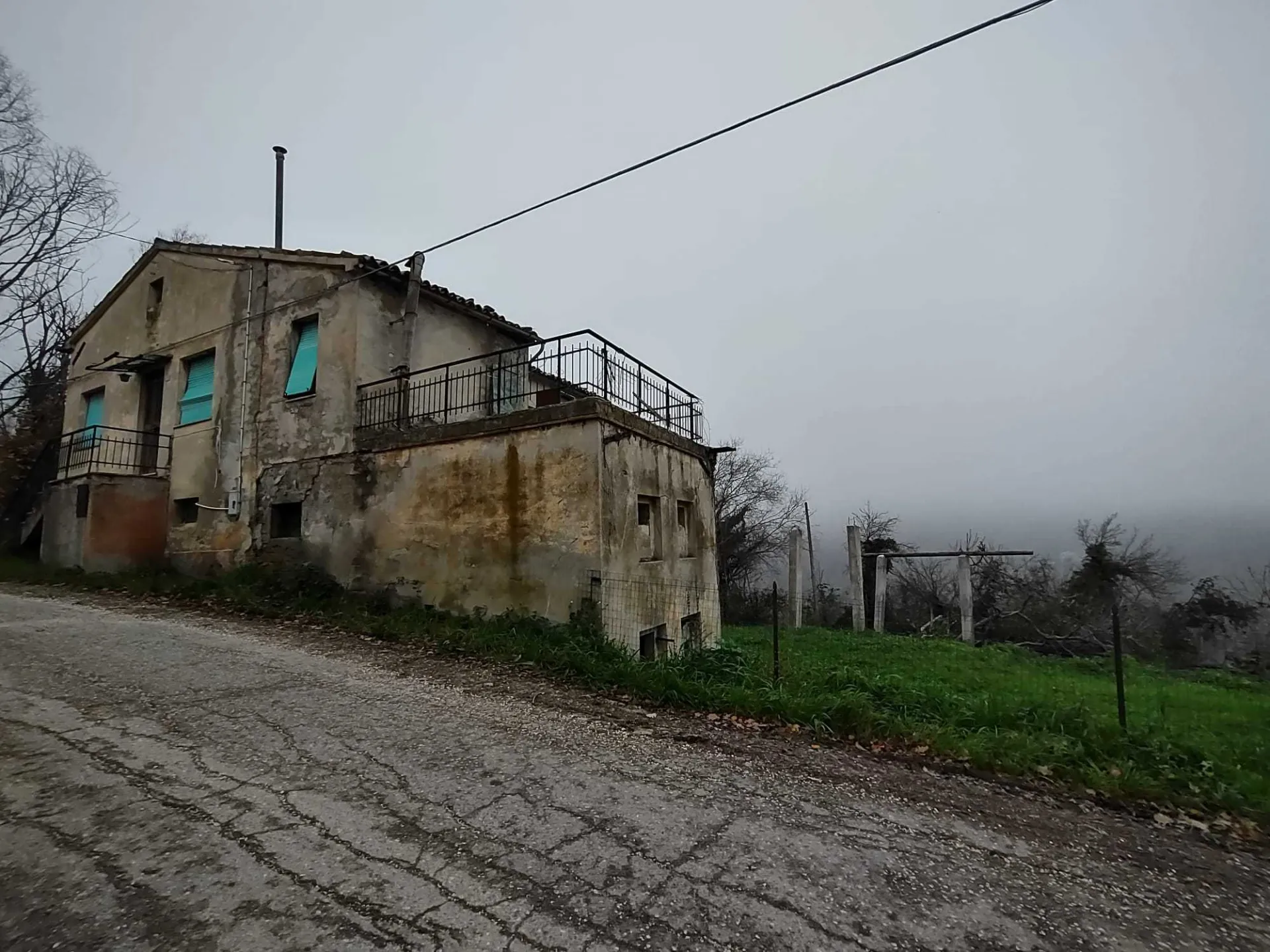 Immagine per casa in vendita a Poggio San Marcello via Montecarottese 85