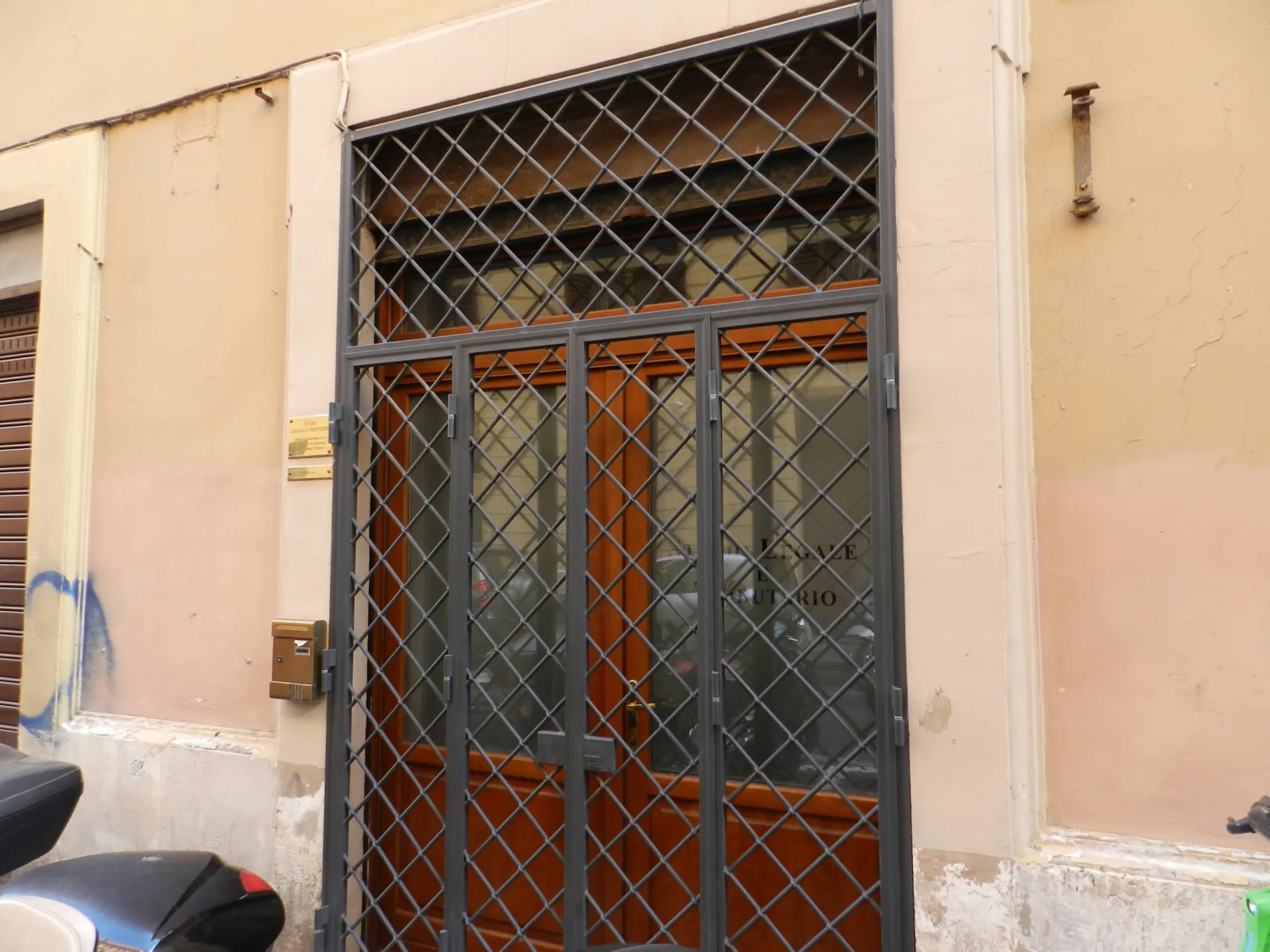Immagine per Locale commerciale in affitto a Roma via Bezzecca 3