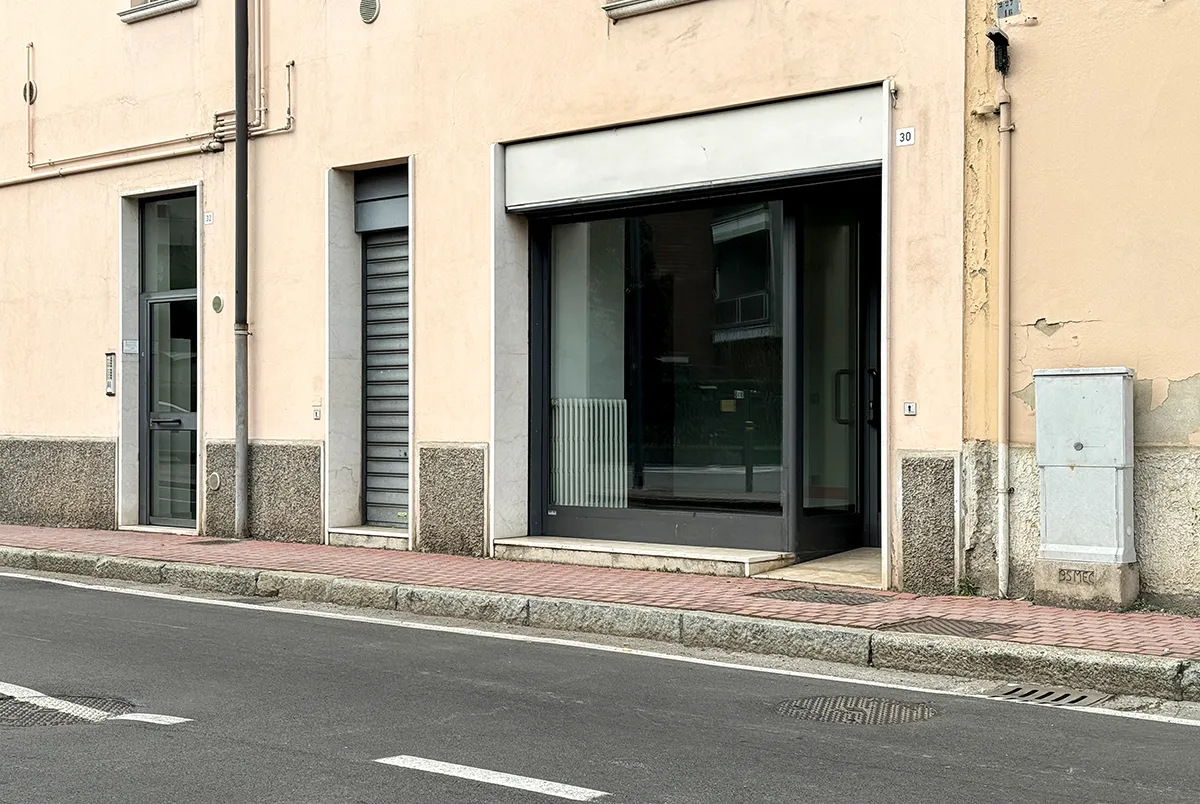 Immagine per Locale commerciale in affitto a Brescia via San Zeno 30