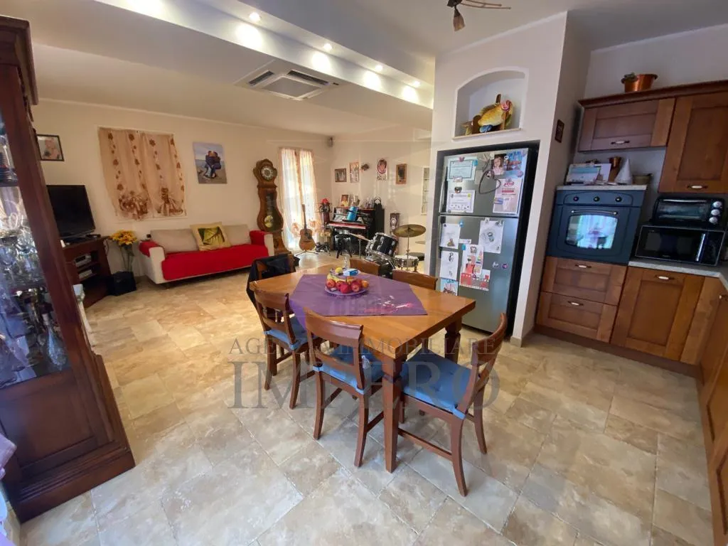 Immagine per Villa bifamiliare in vendita a Soldano via Località Oria 104