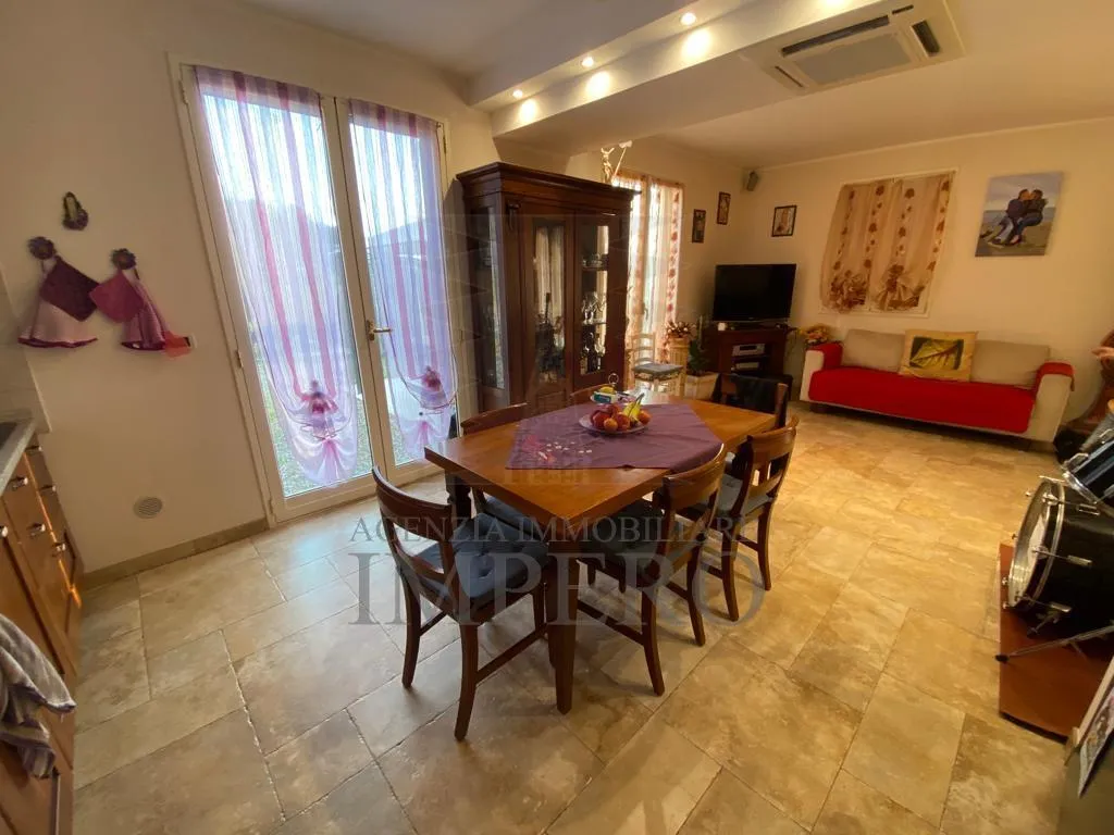 Immagine per Villa bifamiliare in vendita a Soldano via Località Oria 104