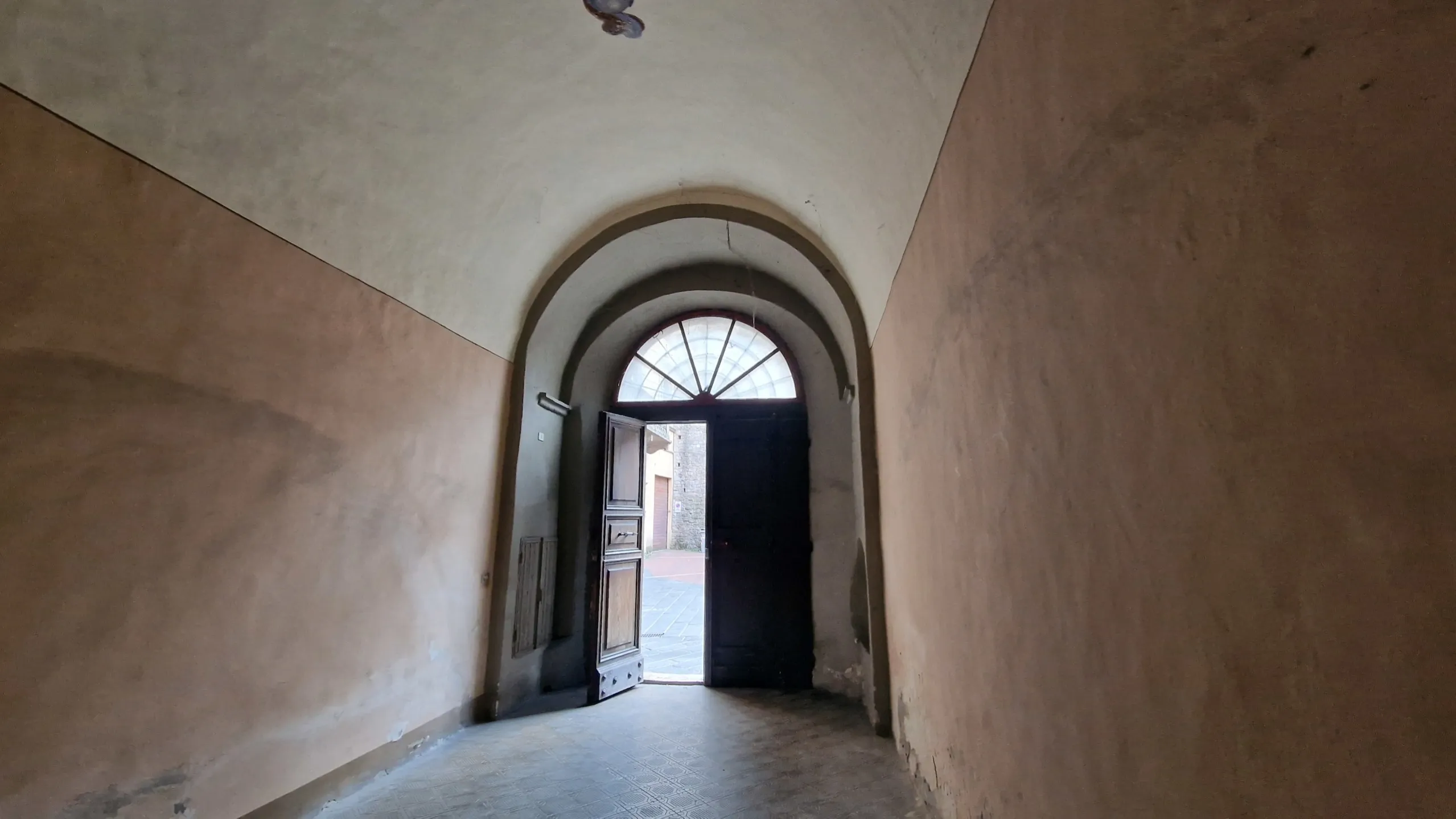Immagine per Magazzino in vendita a Todi corso Cavour 10