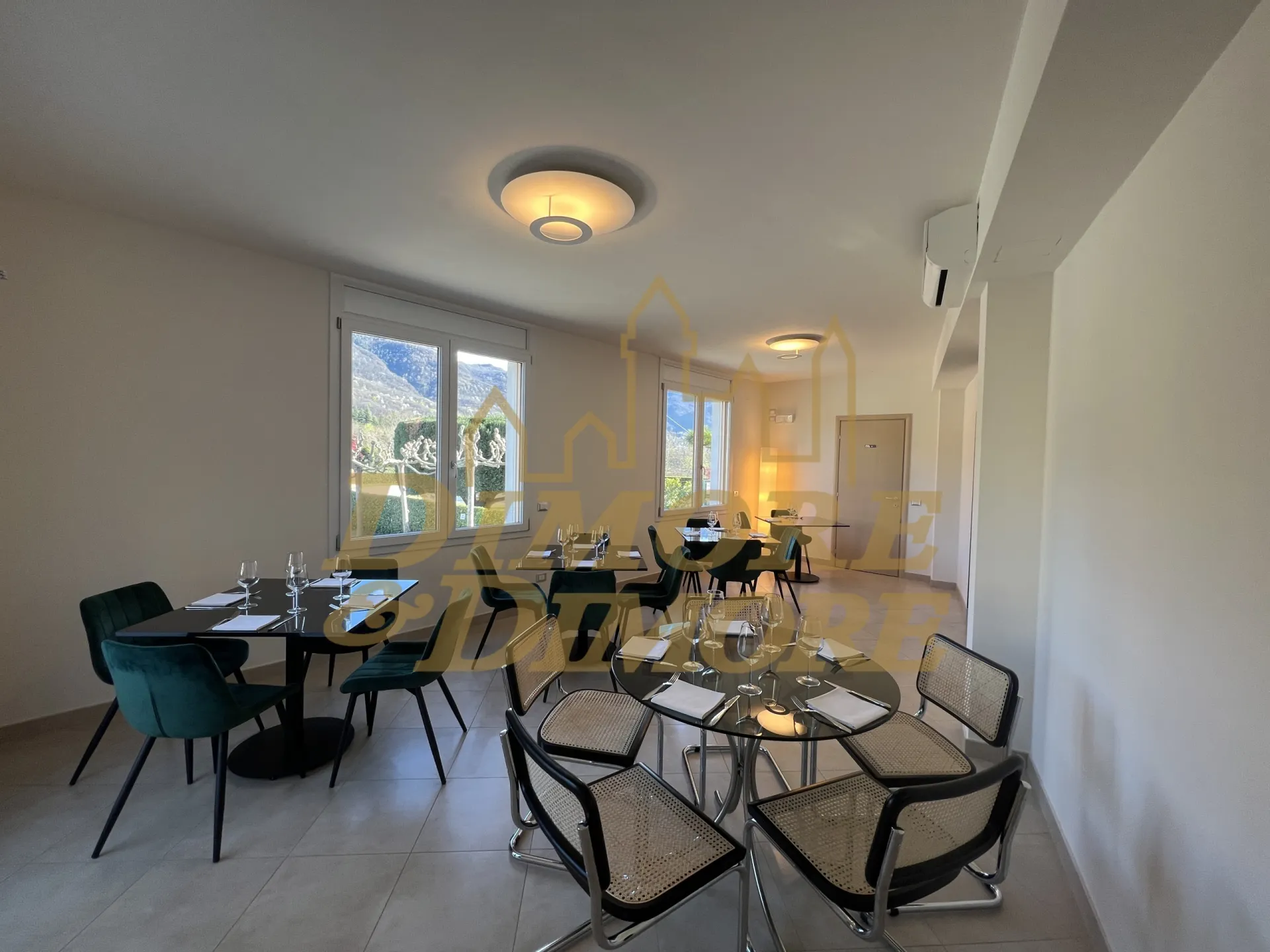 Immagine per Ristorante Pizzeria in vendita a Brezzo di Bedero via Dei Fiori 39
