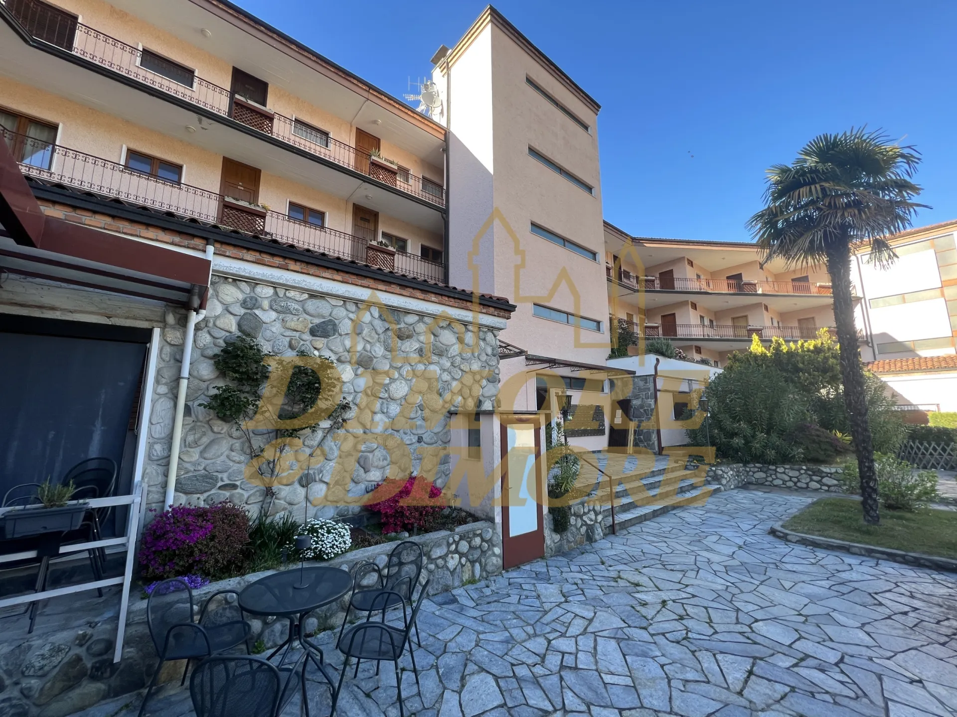 Immagine per Ristorante Pizzeria in vendita a Brezzo di Bedero via Dei Fiori 39