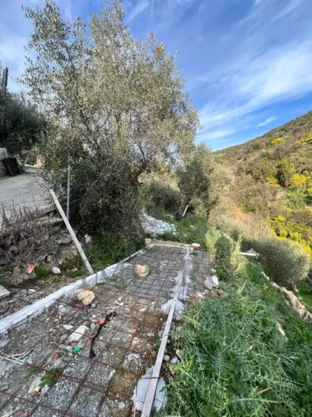 Villa Trifamiliare strada Gardiora, Bordighera