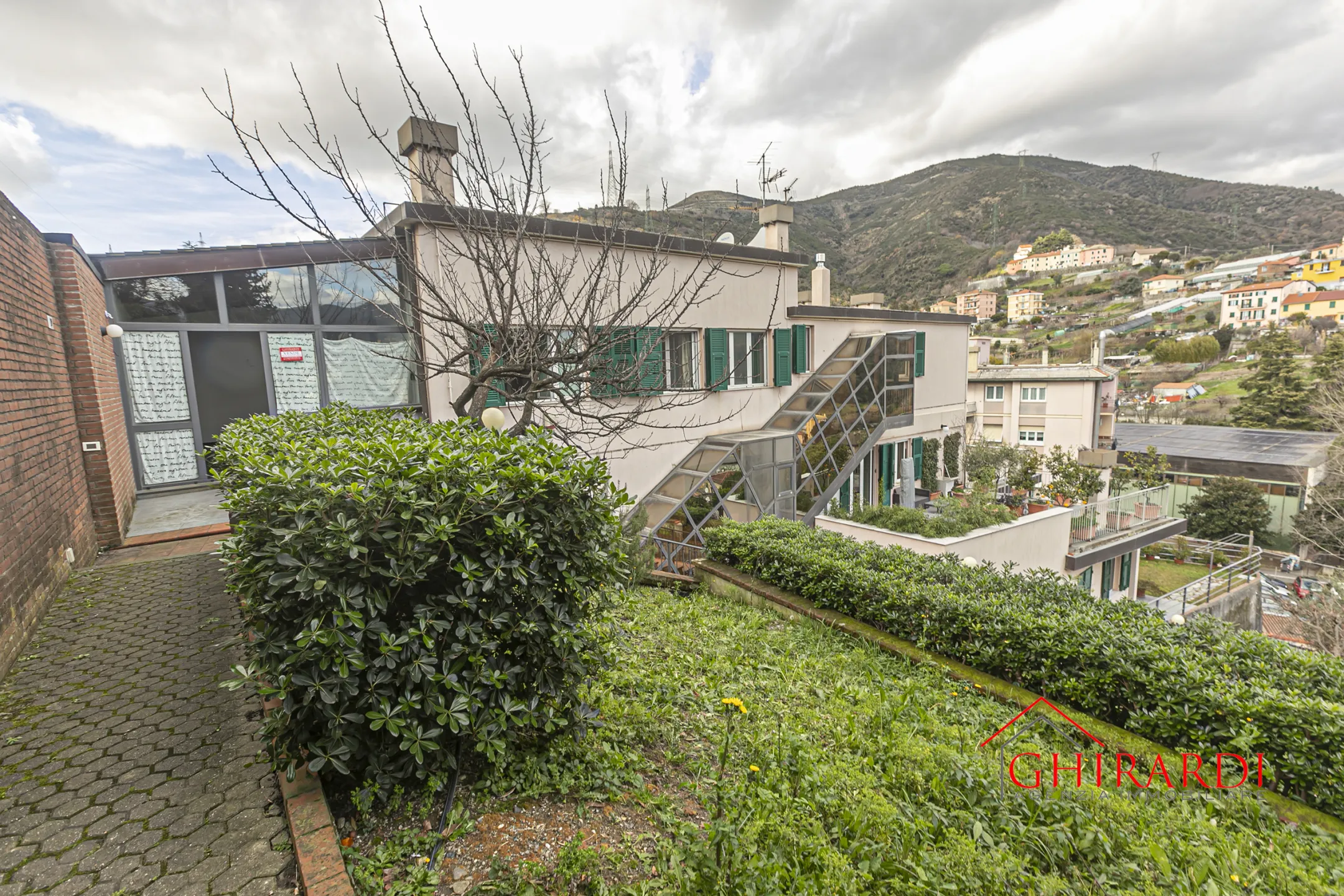 Immagine per casa semindipendente in vendita a Genova via Al Lago 3G