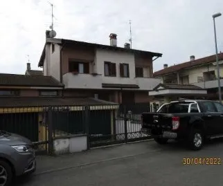 Immagine per Villa a schiera in asta a Cambiago via Carlo Cattaneo 2
