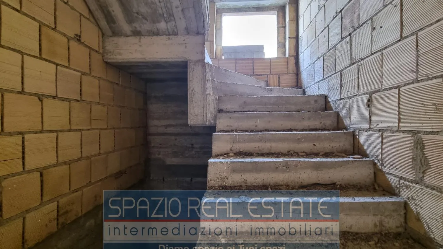 Immagine per Stabile - Palazzo in vendita a Francavilla al Mare via Contrada Arenaro