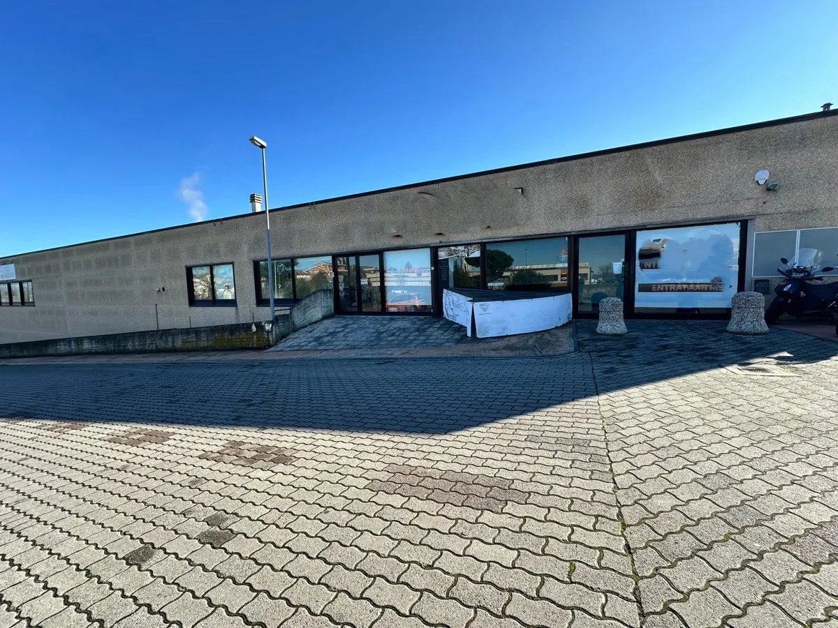 Immagine per Magazzino in vendita a Arezzo