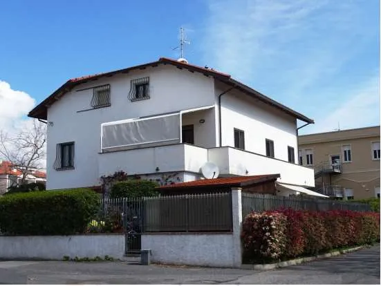 Immagine per Casa indipendente in asta a Loano via Bergamo 32
