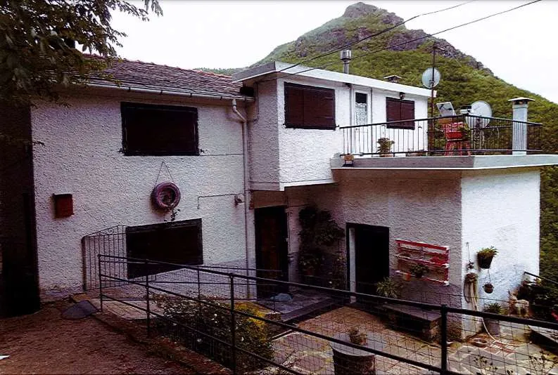 Immagine per Appartamento in asta a Borzonasca via Località Pastine Perlezzi 104