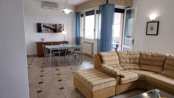 Monolocale 20, Viareggio