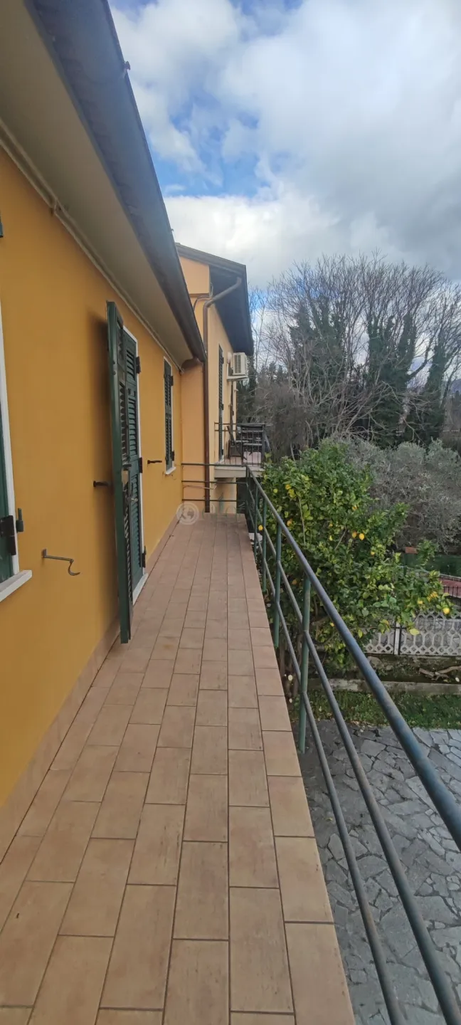 Immagine per casa semindipendente in vendita a Sarzana via Bertoloni 31