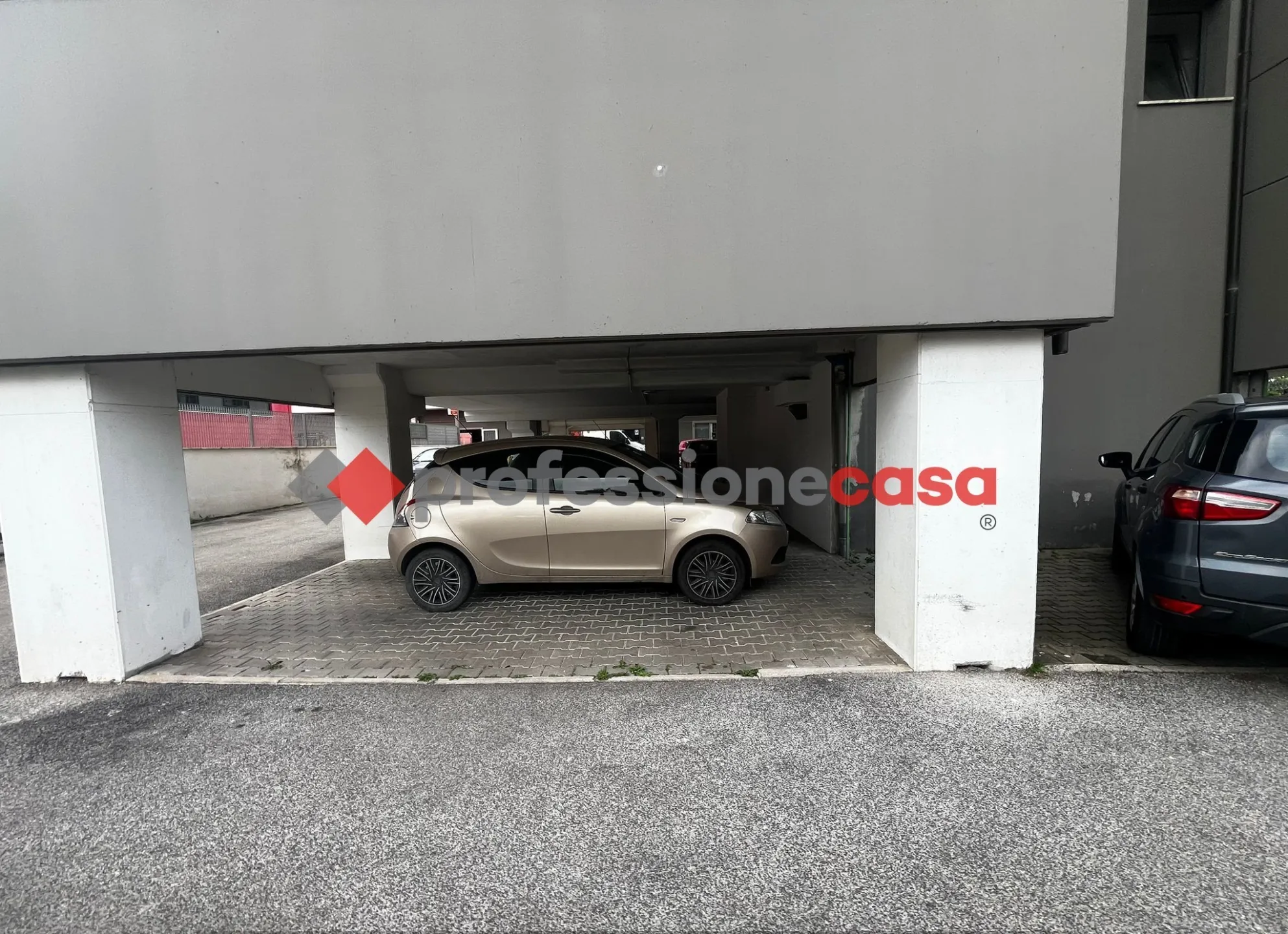 Immagine per Posto Auto Scoperto in vendita a Pomezia via Dei Castelli Romani 24E