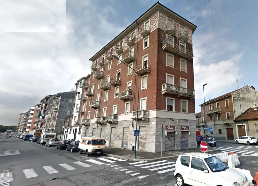 Immagine per Locale Commerciale in vendita a Torino Via Sette Comuni