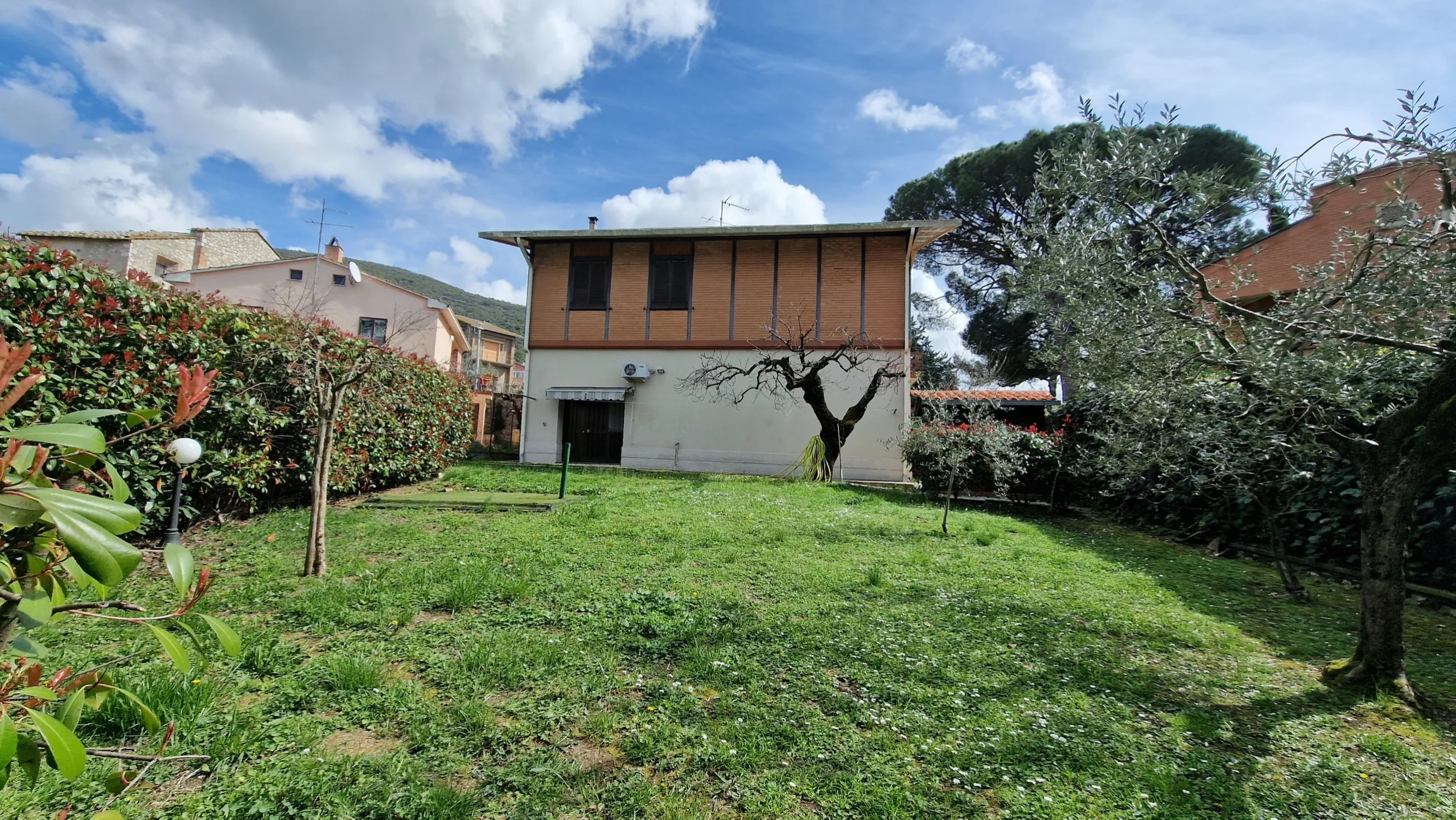 Immagine per Villa in vendita a Lugnano in Teverina via Madonna Dei Pini 15
