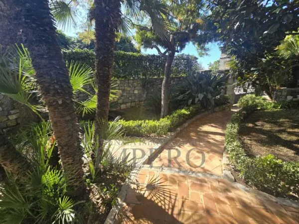 Porzione Di Casa via Romana, Bordighera