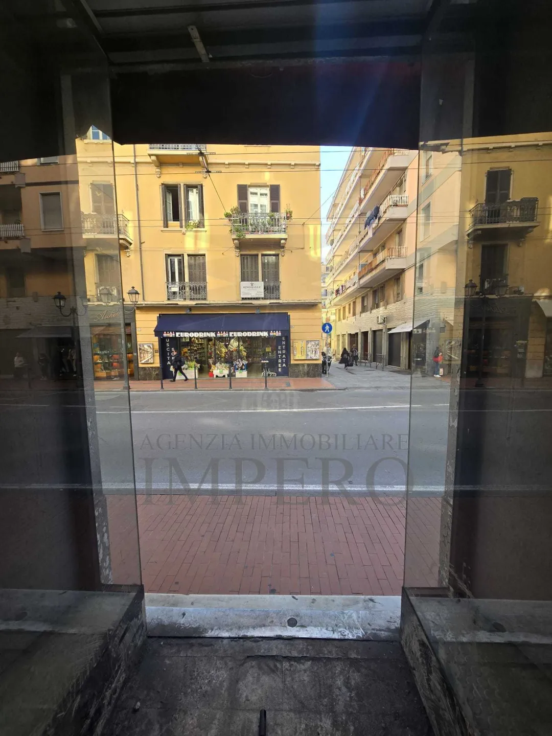 Immagine per Negozio di Abbigliamento in affitto a Ventimiglia via Camillo Benso Conte Di Cavour 21