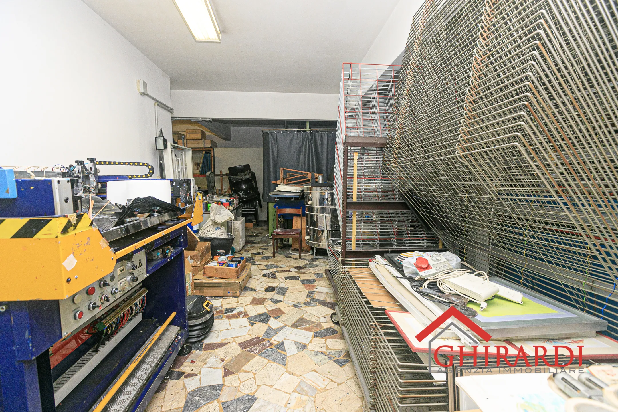 Immagine per Locale commerciale in vendita a Genova via Gazzo 5B