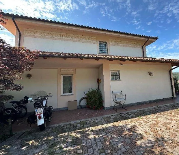 Immagine per Villa in asta a Casarza Ligure via Iv Novembre 58