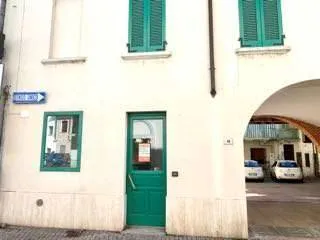 Immagine per Locale Commerciale in Vendita a Galliate Via Giacomo Matteotti 16