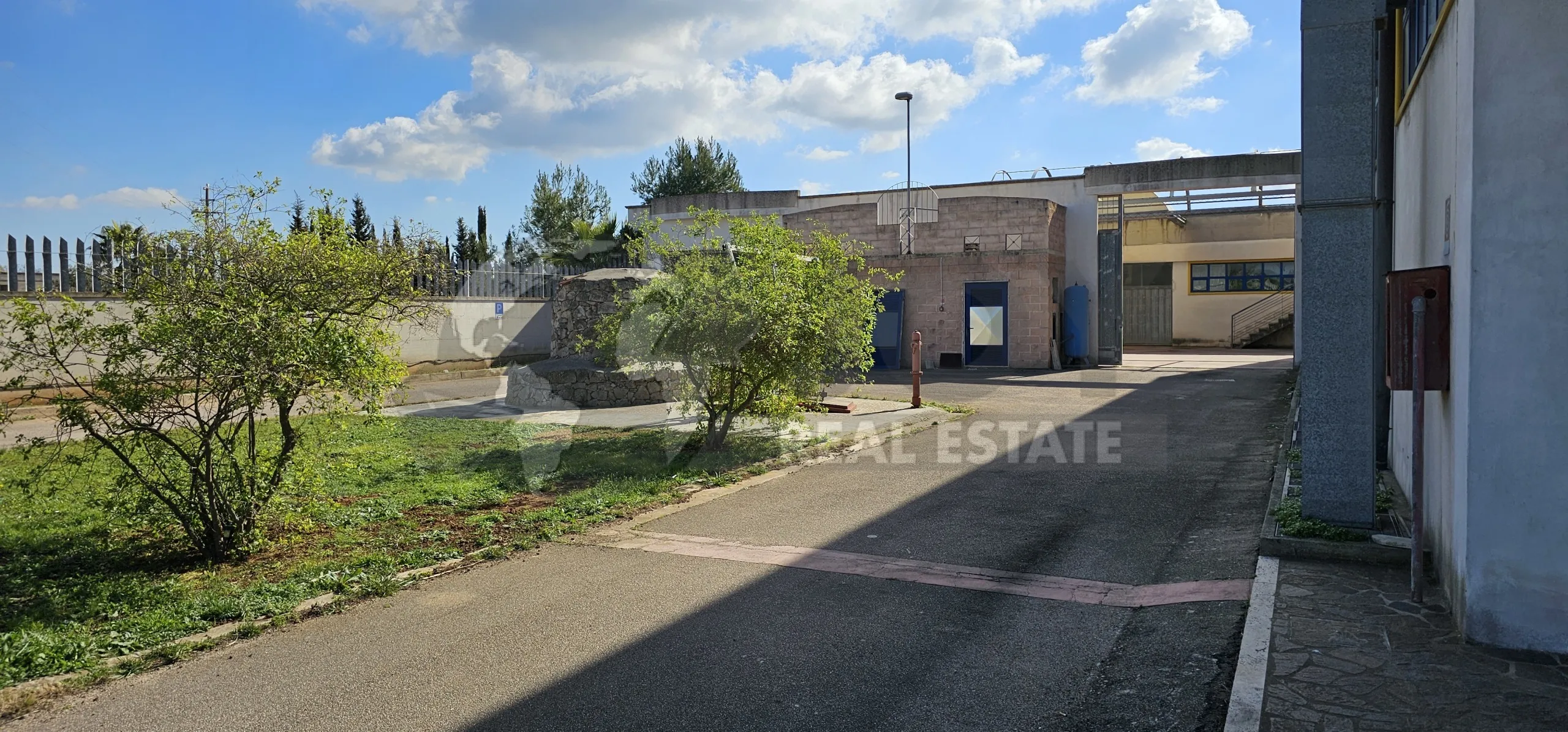 Immagine per Locale commerciale in affitto a Galatone via Gallipoli