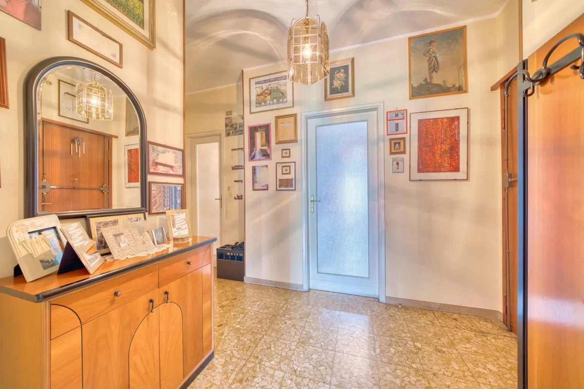 Immagine per Appartamento in vendita a Torino via Borgosesia 44