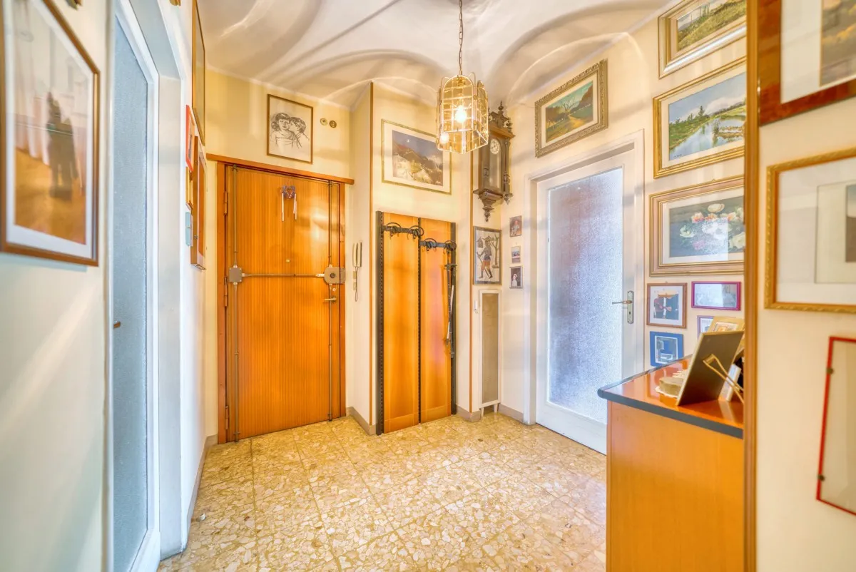 Immagine per Appartamento in vendita a Torino via Borgosesia 44