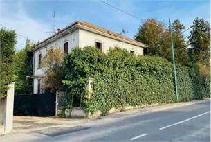 Immagine per Villa in asta a Jerago con Orago via Milano 25