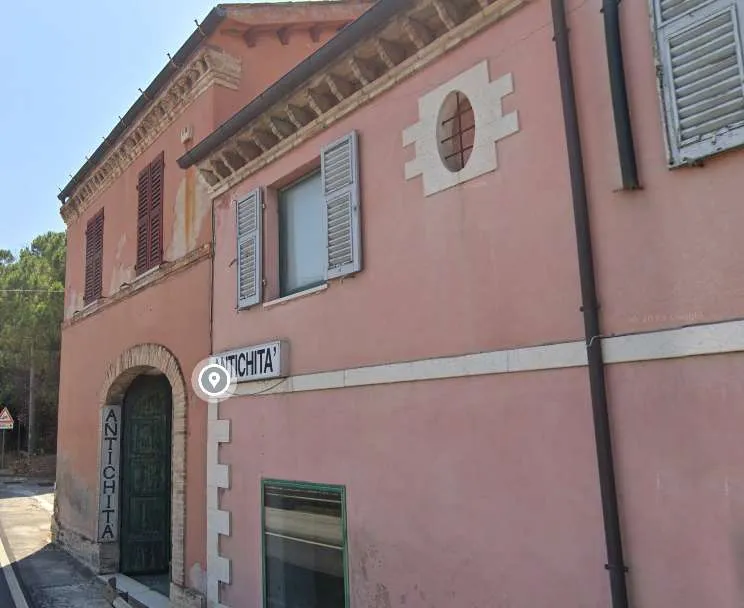 Immagine per Stabile - Palazzo in asta a Ancona via I Maggio 162
