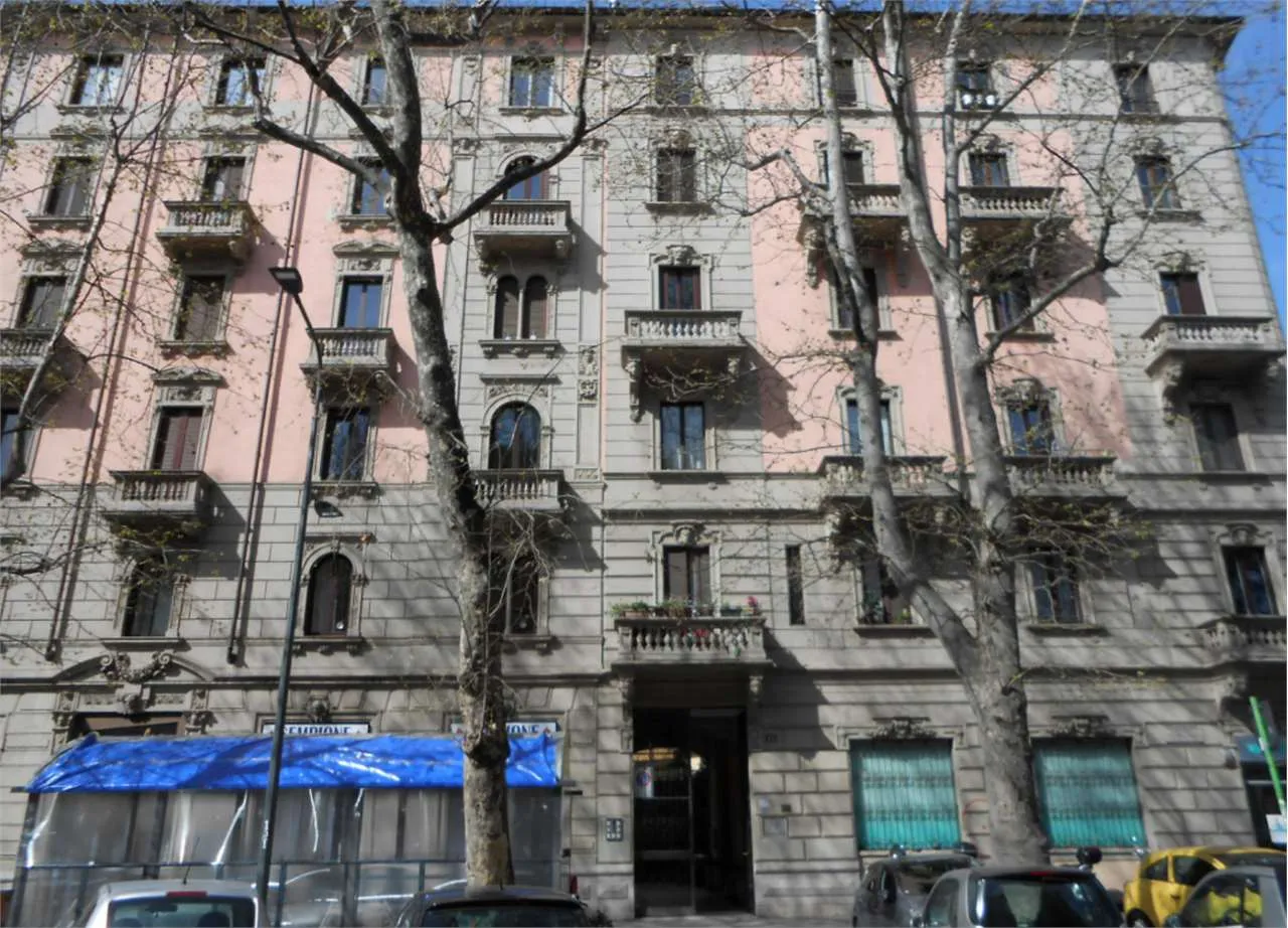 Immagine per Appartamento in asta a Milano via Ruggiero Di Lauria 15