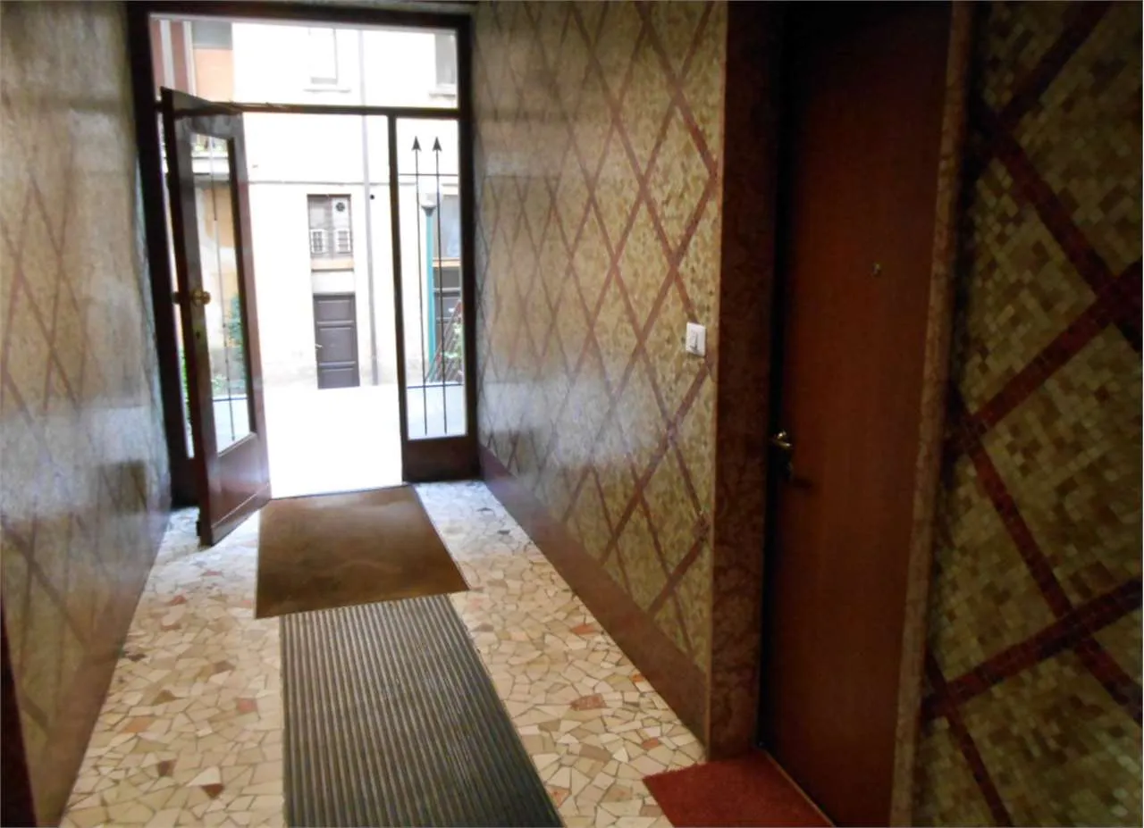 Immagine per Appartamento in asta a Milano via Ruggiero Di Lauria 15