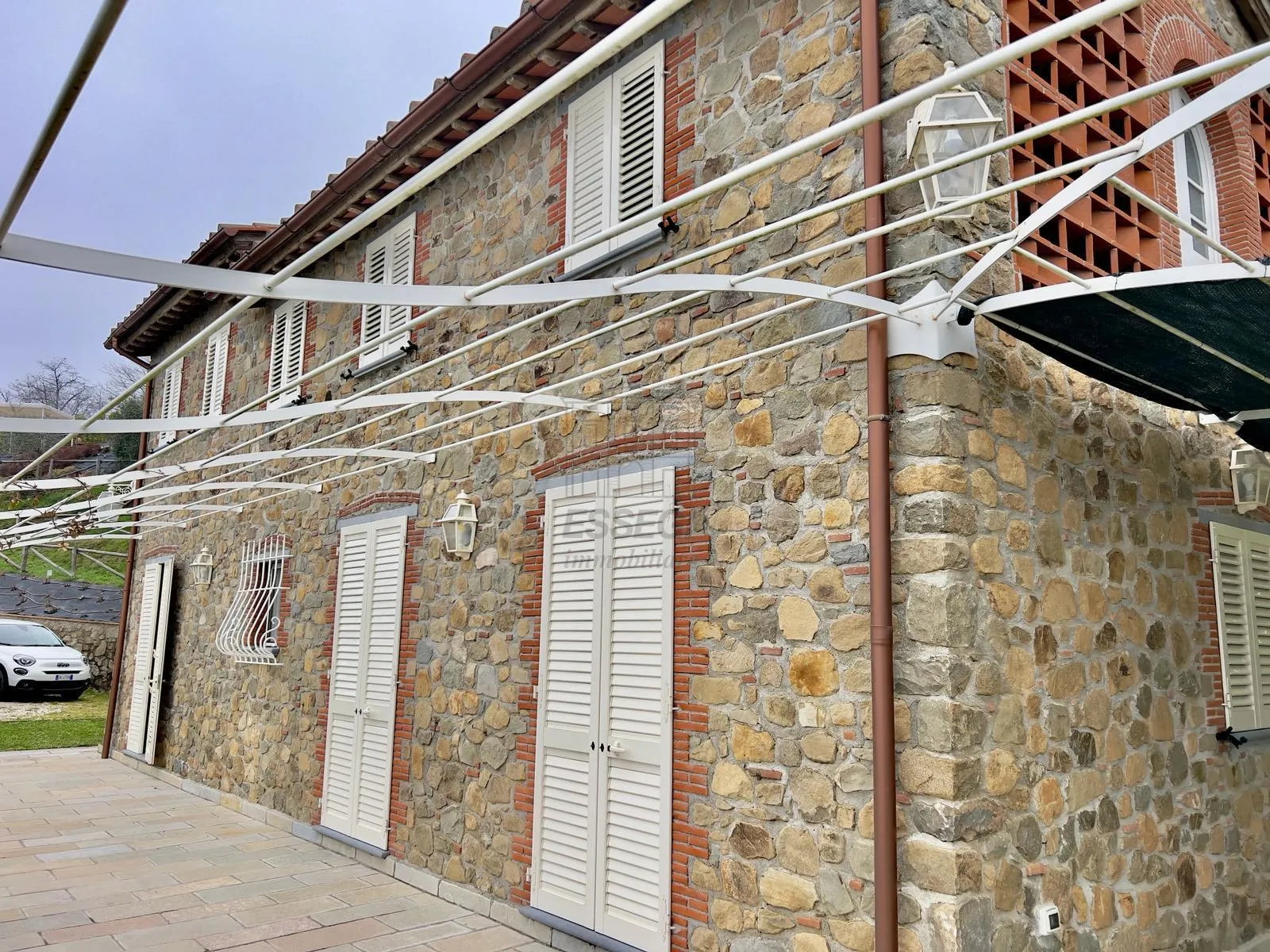 Immagine per Casale in vendita a Lucca via Pieve Di Brancoli 1586