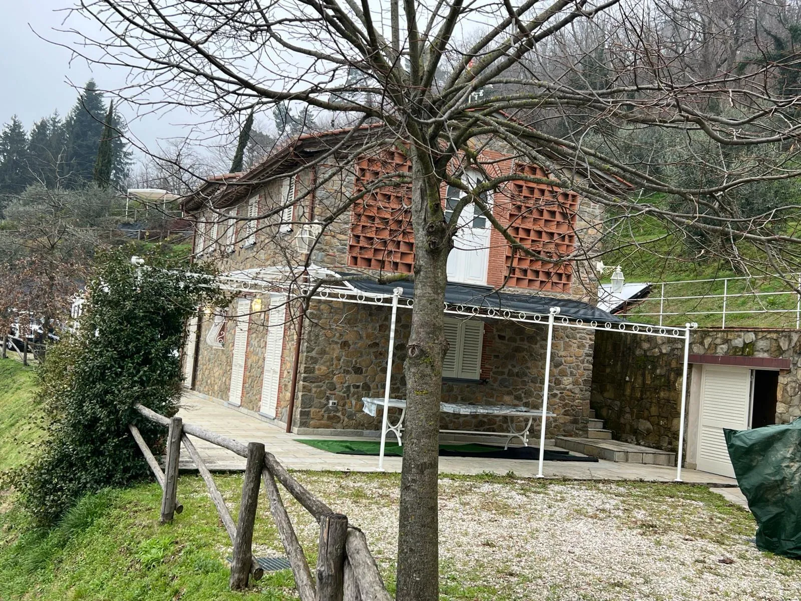 Immagine per Casale in vendita a Lucca via Pieve Di Brancoli 1586