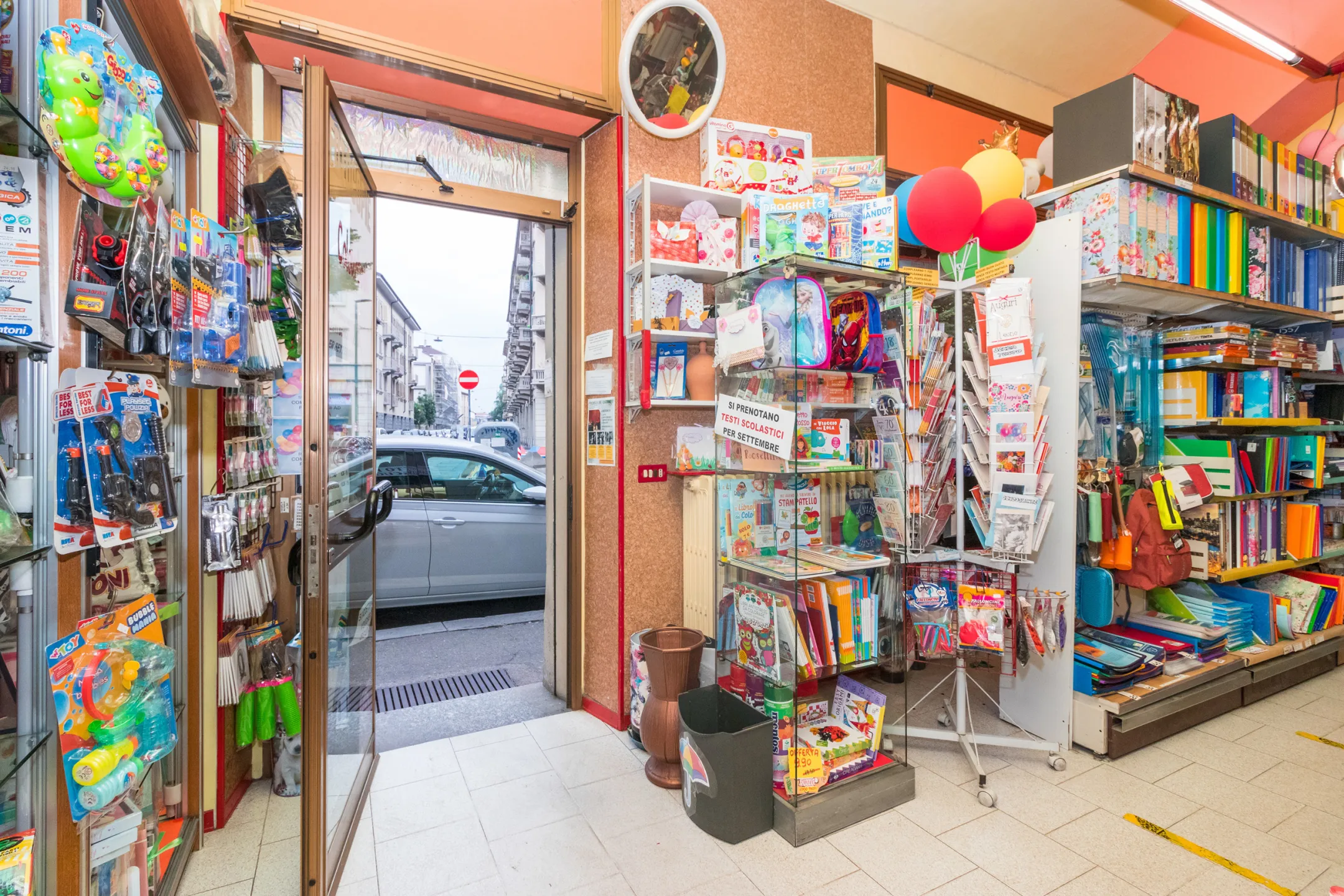 Immagine per Locale commerciale in vendita a Torino via Gaspare Saccarelli 14