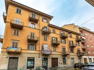 Immagine per Appartamento in Vendita a Torino Via Graziadio Ascoli 21