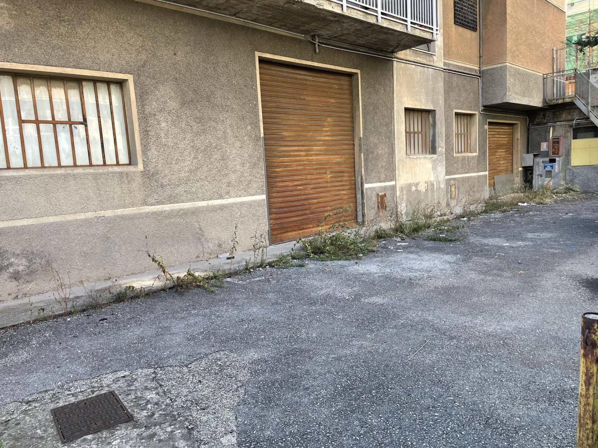 Immagine per Locale commerciale in affitto a Genova via Emilia