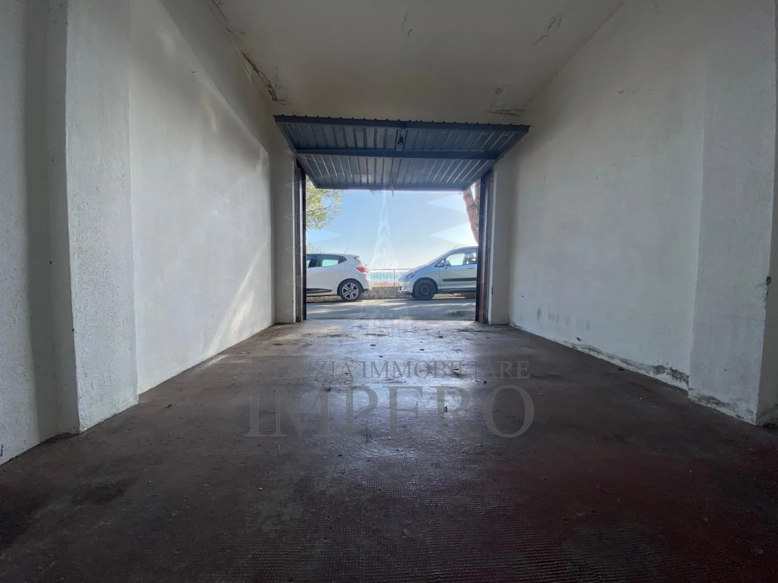 Immagine per Garage Singolo in vendita a Ventimiglia via Delle Gerbere 3B