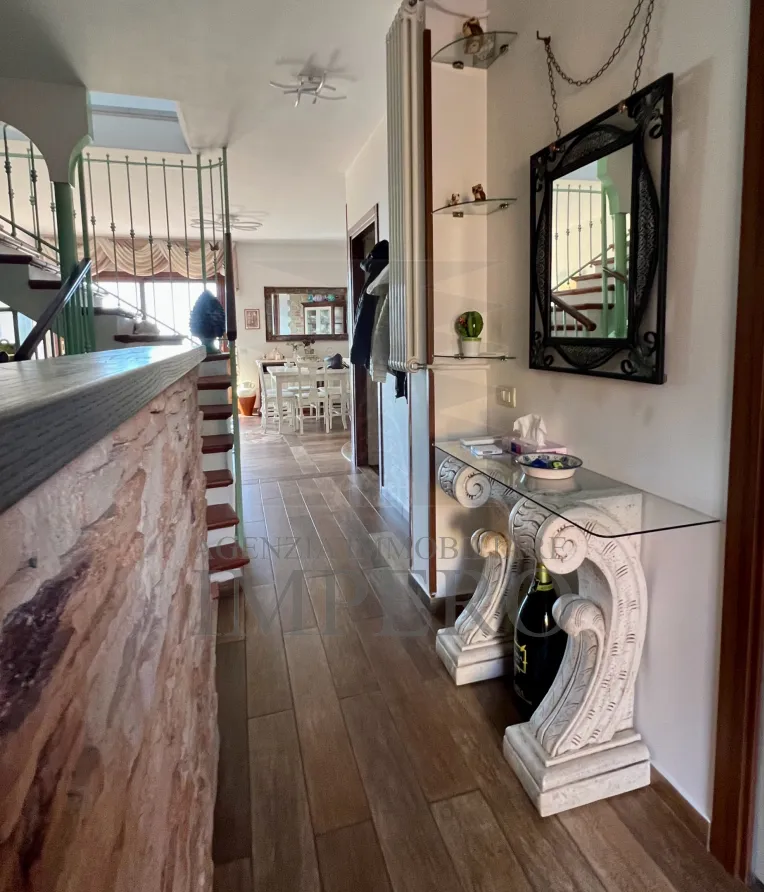 Immagine per Porzione di casa in vendita a Bordighera via Conca Verde 1