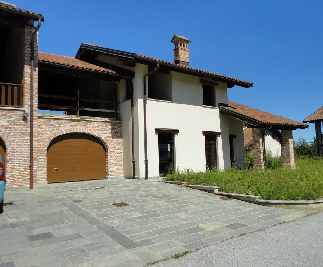 Immagine per Villa a schiera in asta a Cuneo via Frazione Spinetta snc